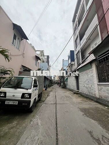 CHDV 2MT LK10-11 HẺM 8M THÔNG 3 TẦNG 111m2 NỞ HẬU CHỈ HƠN 8 TỶ