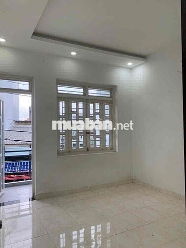 Cho thuê nhà HXH đường Phan Văn Trị, 3 phòng ngủ, Quận Bình Thạnh