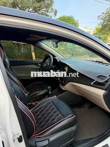 Em bán Hyundai accent 2021 số sàn bản đủ