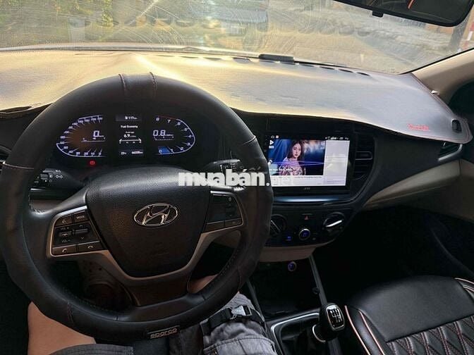Em bán Hyundai accent 2021 số sàn bản đủ