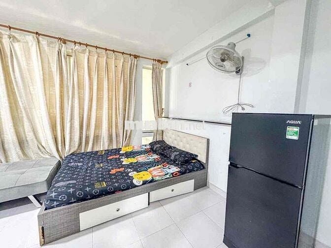 cho thuê phòng có cửa sổ lớn/ đủ nội thất/ cho thu pet nhỏ gần đầm sen