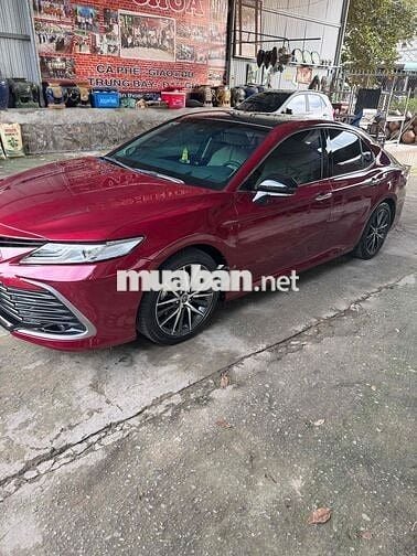 Bán xe Camry 2.5Q model 2023