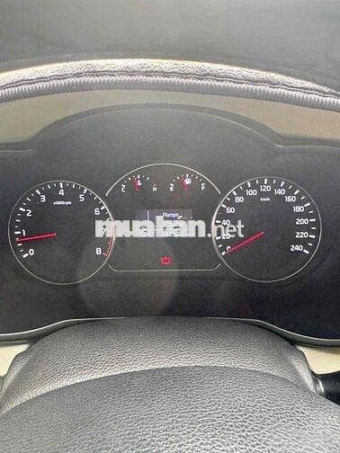 KIA RONDO - Đỏ - số sàn GMT - ĐK 2019 - 1 đời chủ