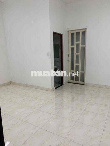 Cho thuê nhà HXH đường Phan Văn Trị, 3 phòng ngủ, Quận Bình Thạnh