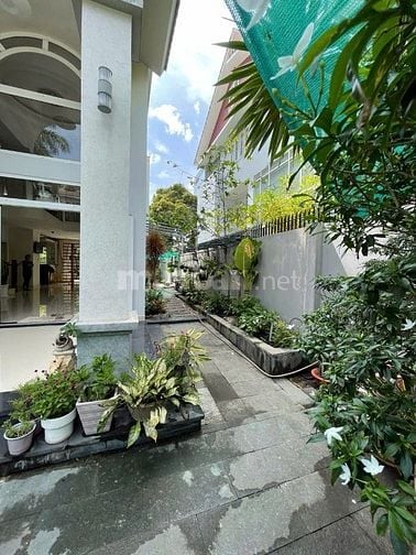 Cho thuê Biệt Thự Phú Mỹ Vạn Phát Hưng có sân vườn lớn giá 55 triệu