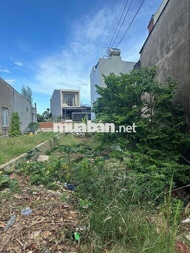 Mt Mai Đăng Chơn , sát làng đại học và dự án bệnh viênn quốc tế .