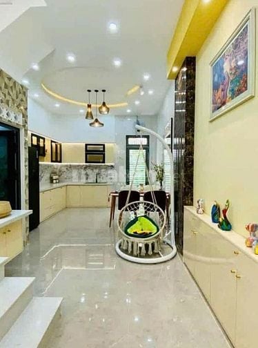 Kẹt vốn cần xoay bán gấp căn nhà Lý chính thắng Q3 4x15 giá 5tỷ6