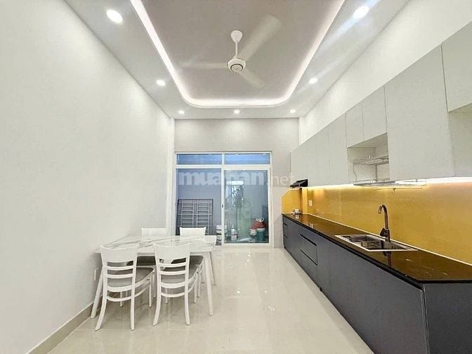 GIẢM GIÁ SỐC CUỐI NĂM-KHU HIẾM QUẬN 11,ĐƯỜNG TẠ UYÊN,BÀN GIAO NHÀ NGAY