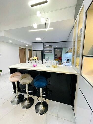 Cho thuê Emerald 2PN 71m², 13.5Tr, Full NT, View CV, Sát Aeon