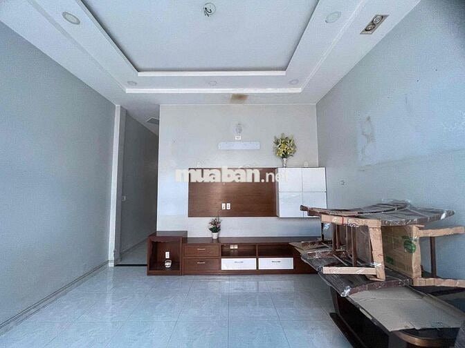 Cho thuê nhà Nguyên căn C4 Linh Tây Hẻm xe hơi gần chợ Thủ Đức, ĐH Ngâ