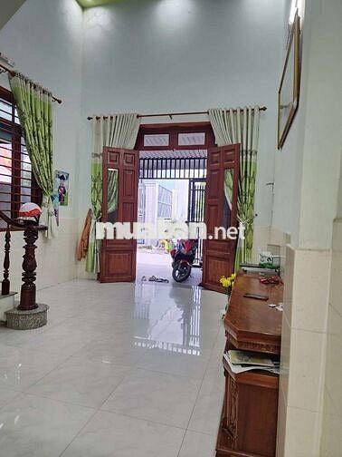 Chính Chủ Cần Bán Căn Nhà  ,Sổ Hồng Riêng