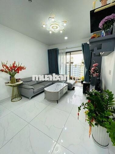 Cho thuê Emerald 2PN 71m², 13.5Tr, Full NT, View CV, Sát Aeon