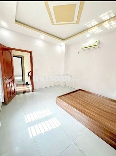 cho thuê phòng có ban công riêng