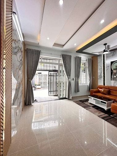 Cần bán gấp nhà Lê Văn Lương. Tân Phong. Quận 7. Giá 2 tỷ 990.