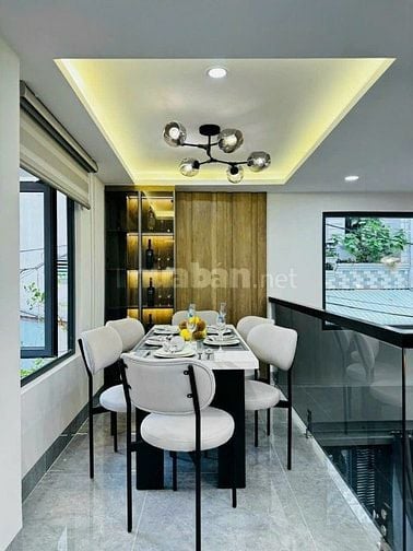 Bán nhà HXH Nguyễn Thiện Thuật, P1, Quận 3 DT 4x10.5. GIÁ 2tỷ250