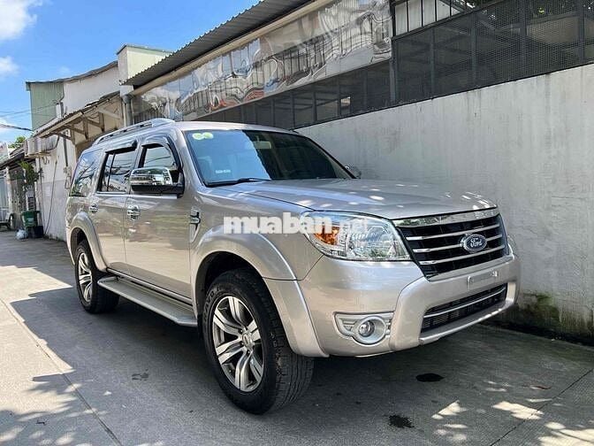 Ford Everest LIMITED 2.5L máy dầu số tự động 2011