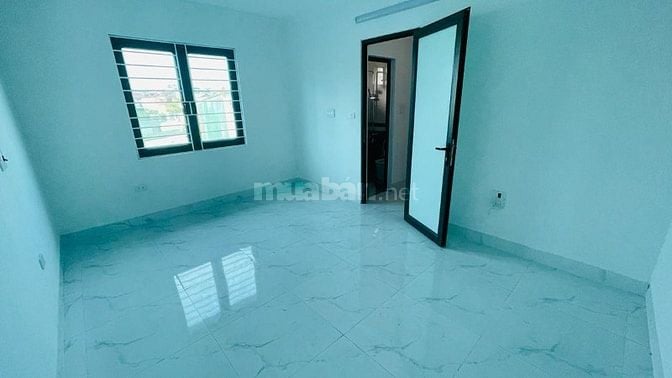 Bán nhà phố Lĩnh Nam, 30m2, xây 4 tầng, MT 4m, có giấy tờ đóng thuế.