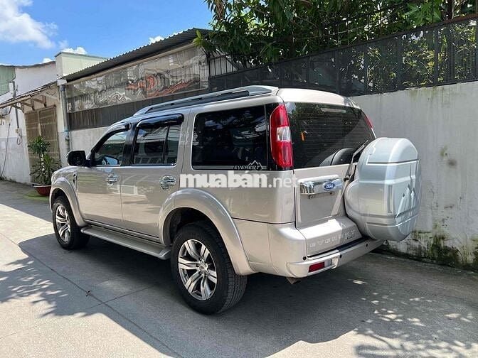 Ford Everest LIMITED 2.5L máy dầu số tự động 2011
