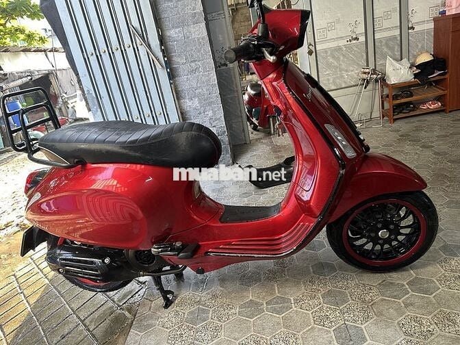 Bán Vespa Sprint đỏ Cherry chính chủ biển TPHCM