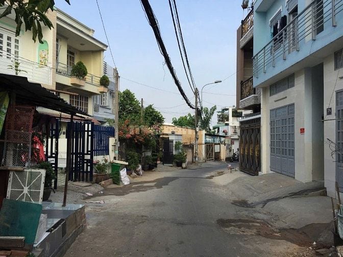 Cho thuê gấp Phòng Mặt tiền đường tiện kinh doanh nhỏ