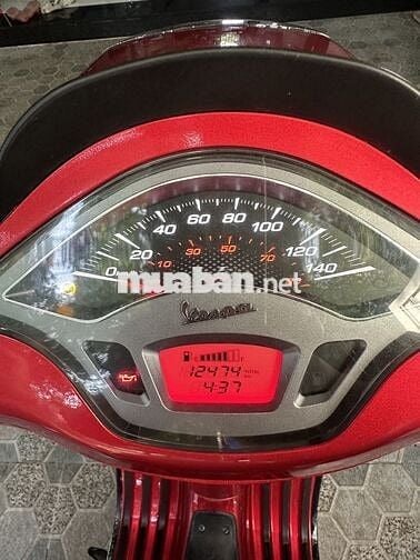 Bán Vespa Sprint đỏ Cherry chính chủ biển TPHCM