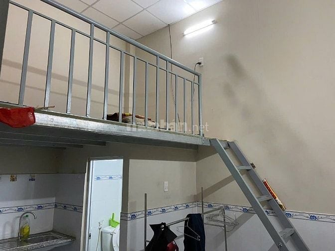 Cho thuê gấp Phòng Mặt tiền đường tiện kinh doanh nhỏ