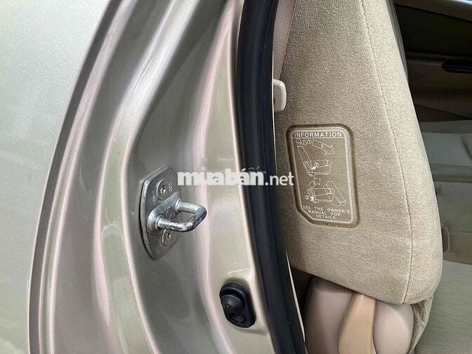 bán xe yêu innova 2006G