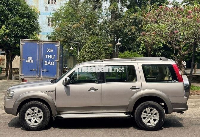 Ford Everest 2009 tự động máy dầu