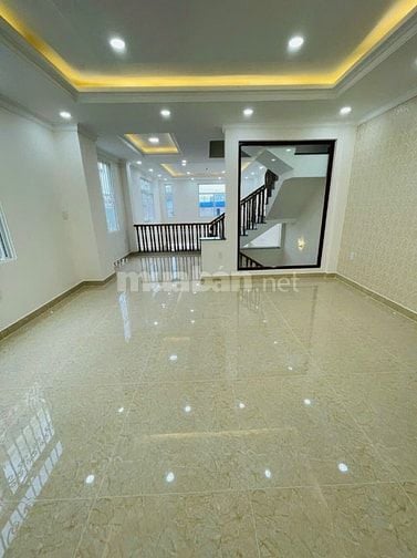 Chỉ 2tỷ2 sỡ hữu ngay 1 căn nhà phố mặt tiền QL13 liền kề Vạn Phúc City