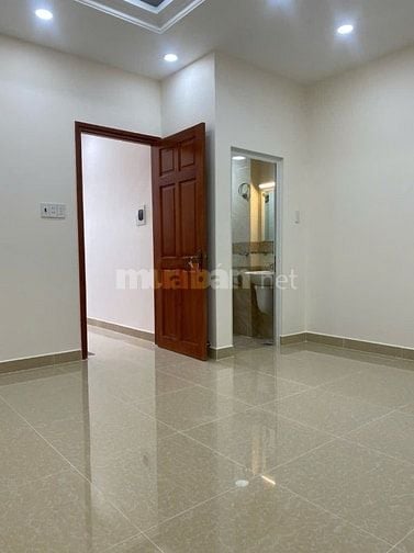 Chỉ 2tỷ2 sỡ hữu ngay 1 căn nhà phố mặt tiền QL13 liền kề Vạn Phúc City