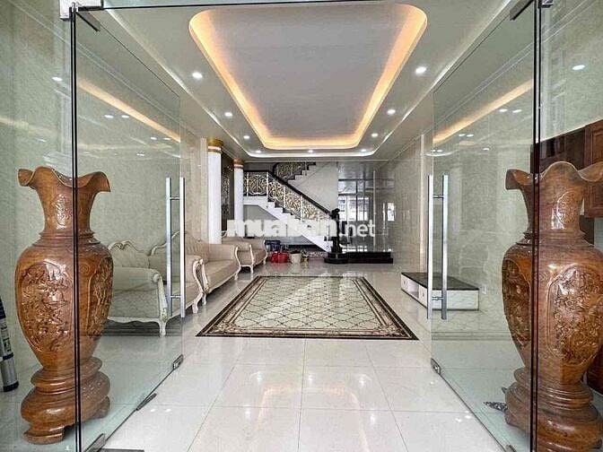 🌻CHO THUÊ NHÀ TRỆT 2 LẦU SÂN THƯỢNG FULL NỘI THẤT KDC 586