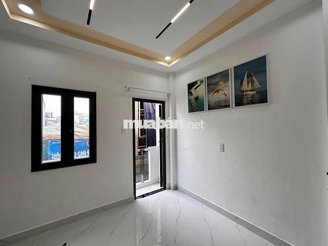 VÀI BƯỚC RA MẶT TIỀN Q4- 3 LẦU ĐÚC - 3x4- KO QH- CHỈ 2 TỶ NHỈNH