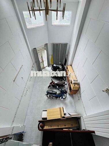 Dg 18B mã lò  hẻm xe hơi 5 tầng 4*13.5 giá chỉ 5.75