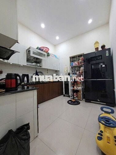 Nhà Dân Xây 45m2 x 3 Tầng Ngay Ngã Tư Thạch Bàn – Cổ Linh – Nhỉnh 7 tỷ