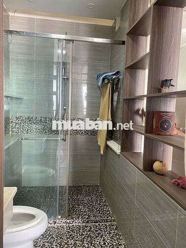 Phòng full nội thất Q4 bao điện nước – có bếp riêng, dọn vào ở ngay 🔥