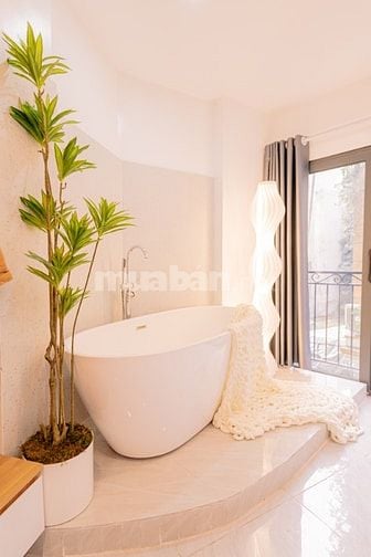 Chính chủ bán nhà 9 tầng ngõ ô tô tránh Thái Hà 70m2 với 9 tầng có hầm