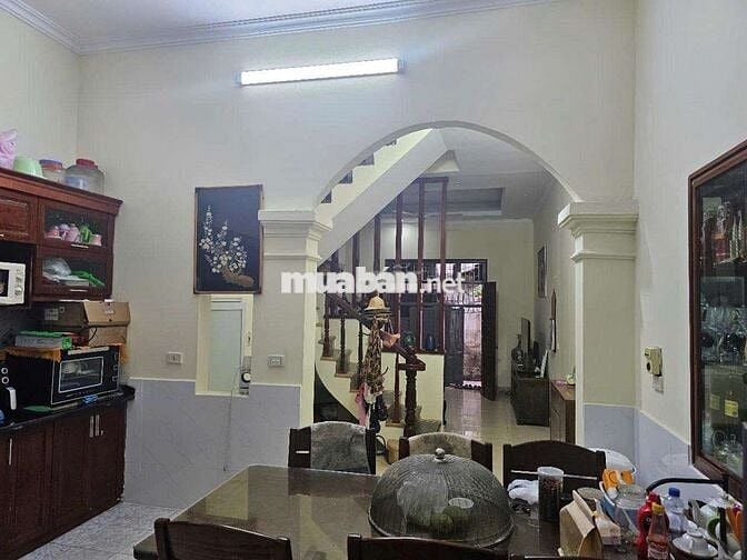 Bán nhà lô góc dân xây gần phố Khương Đình Thanh Xuân