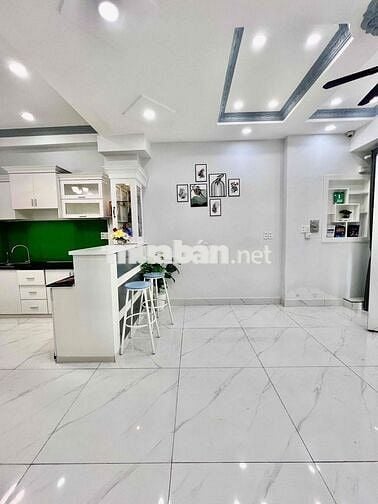 HXH 6m Thích Quảng Đức ngang 4.2m 4PN trung tâm Phú Nhuận nhà còn mới