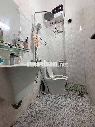 Nhà Dân Xây 45m2 x 3 Tầng Ngay Ngã Tư Thạch Bàn – Cổ Linh – Nhỉnh 7 tỷ