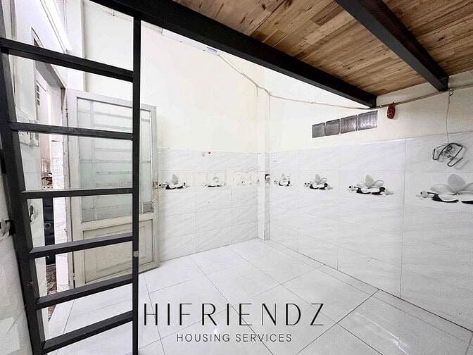 PHÒNG TRỌ GÁC CAO - SẴN MÁY LẠNH - AN NINH - GẦN HUIT - AOEN TÂN PHÚ