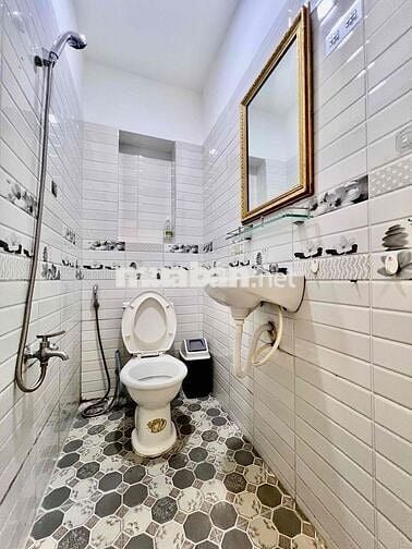 HXH 6m Thích Quảng Đức ngang 4.2m 4PN trung tâm Phú Nhuận nhà còn mới