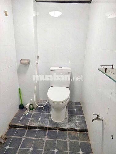 Nhà 3PN2WC ( 4.2X12 ) 2 Mặt Hẻm Xe Hơi Lạc Long Quân Tân Bình