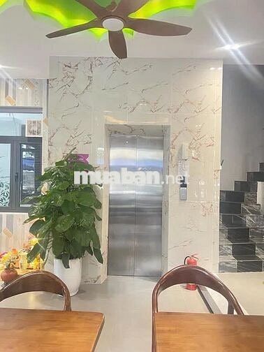 Chung cư 110m2 4 phòng ngủ Đường Bưởi Quận Ba đình