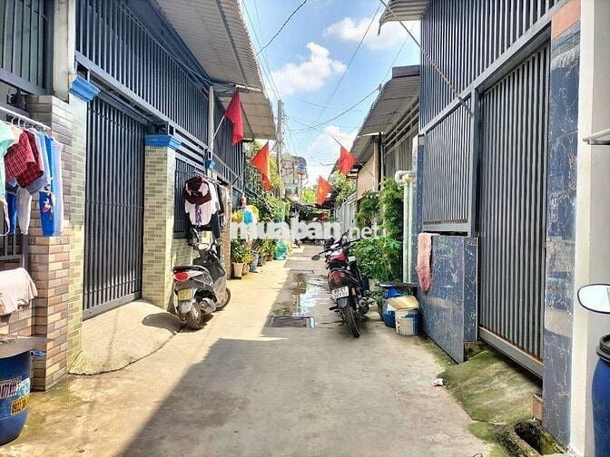 Tôi cần bán nhà Trệt Lửng 54M gần ngã tư Chiêu liêu Dĩ An