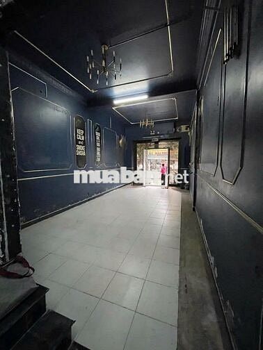 🏢 Cho thuê nhà mặt tiền – Trung tâm Quận 1 - 4x17M , trêt , 2 lầu  .