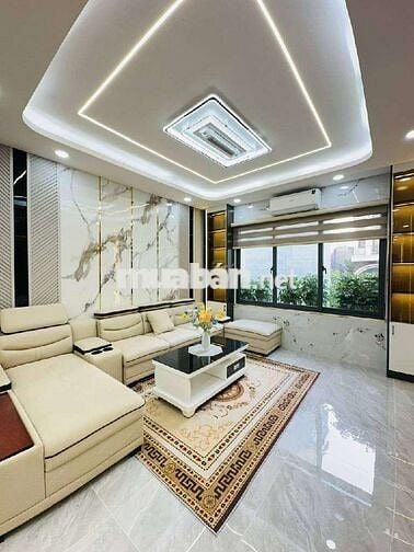 NHÀ QUANG TRUNG, 40m, 2 Tầng, 3PN, NỘI THẤT ĐẸP, GIÁ 5 TỶ