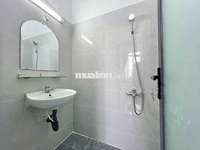 Studio Cửa sổ Ngay Nguyễn Thái Sơn