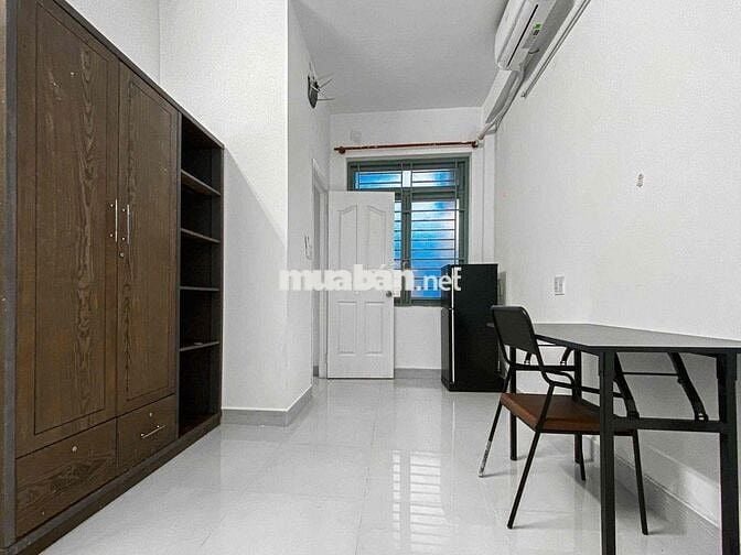 🔥PHÒNG STUDIO NỘI THẤT CƠ BẢN_TẦNG TRỆT_KẾ BÊN CV GIA ĐỊNH_KHU SÂN BAY