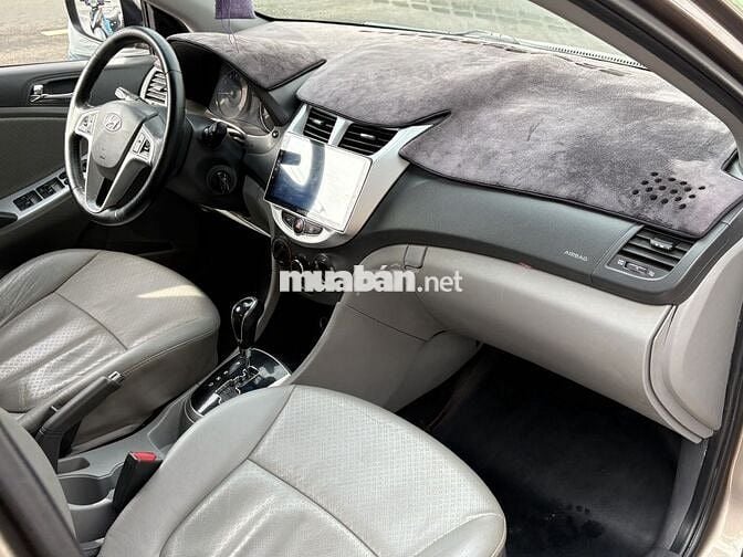 Hyundai Accent 2012 1.4 AT - 118000 km