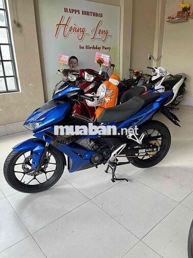 winer x . máy zin im . áo đẹp ko trầy. quá mới